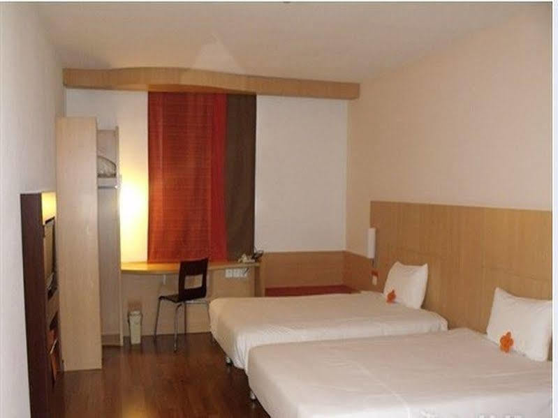 Ibis Dongguan Dongcheng Hotel Kültér fotó